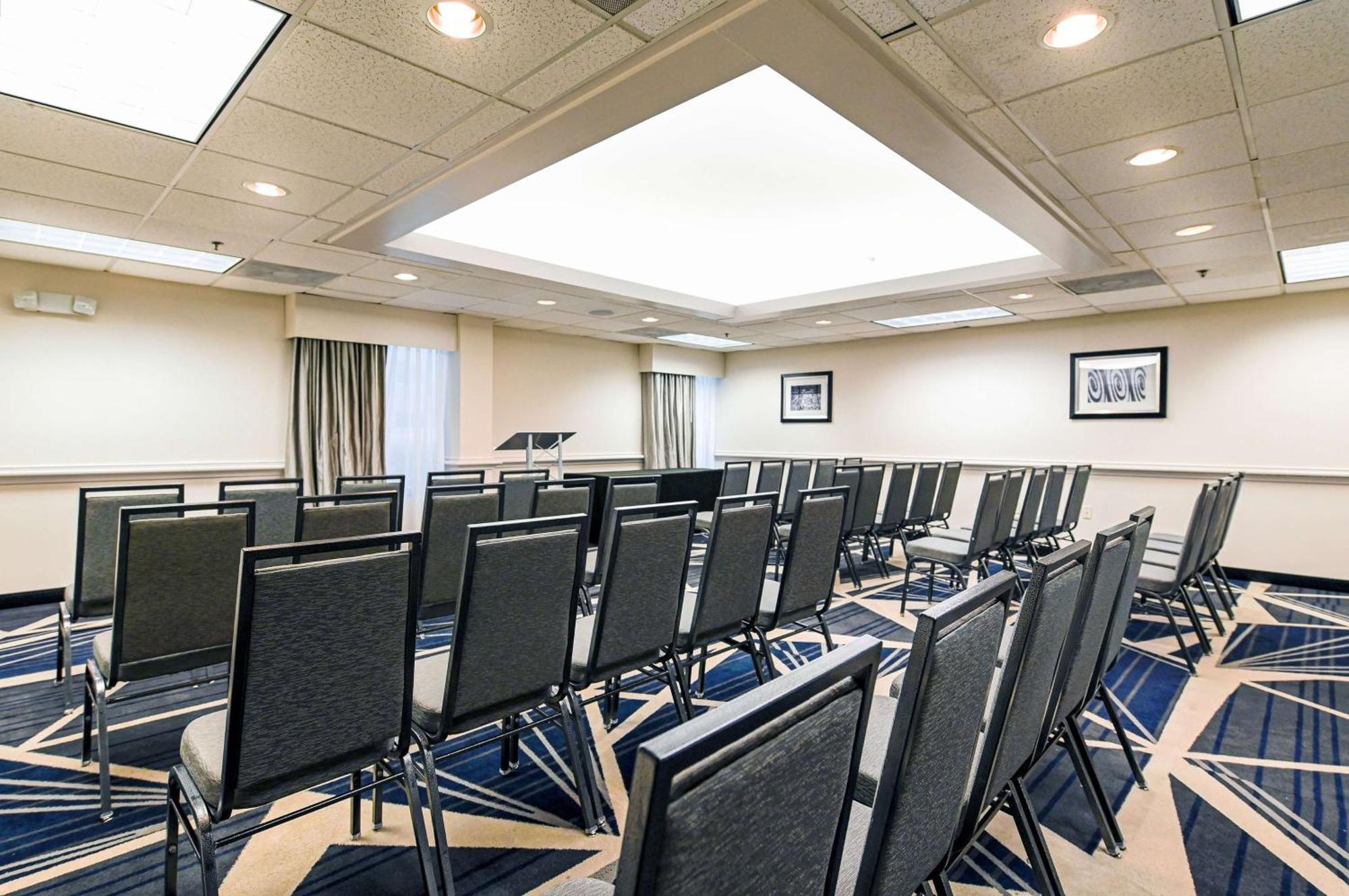 Doubletree By Hilton Richmond - Midlothian Hotel Екстериор снимка