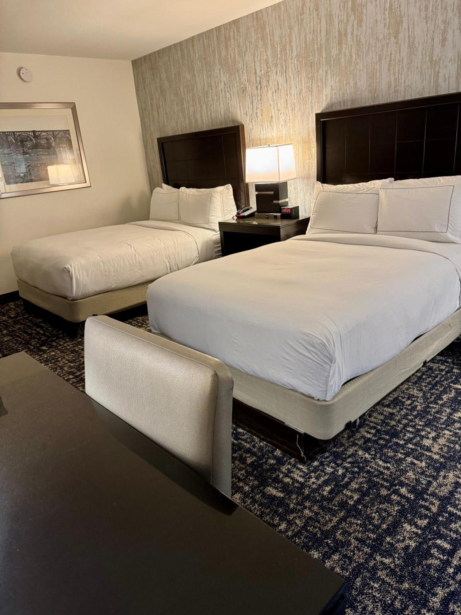 Doubletree By Hilton Richmond - Midlothian Hotel Екстериор снимка