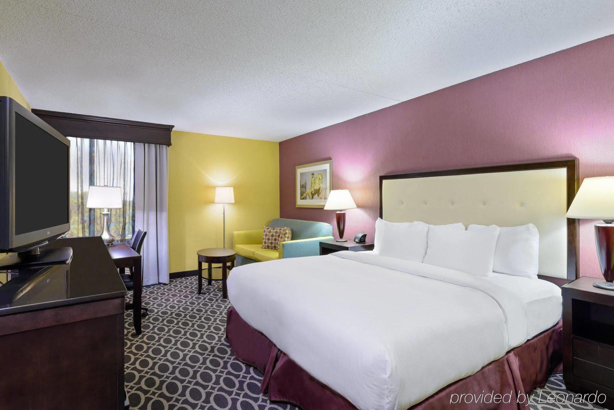 Doubletree By Hilton Richmond - Midlothian Hotel Екстериор снимка