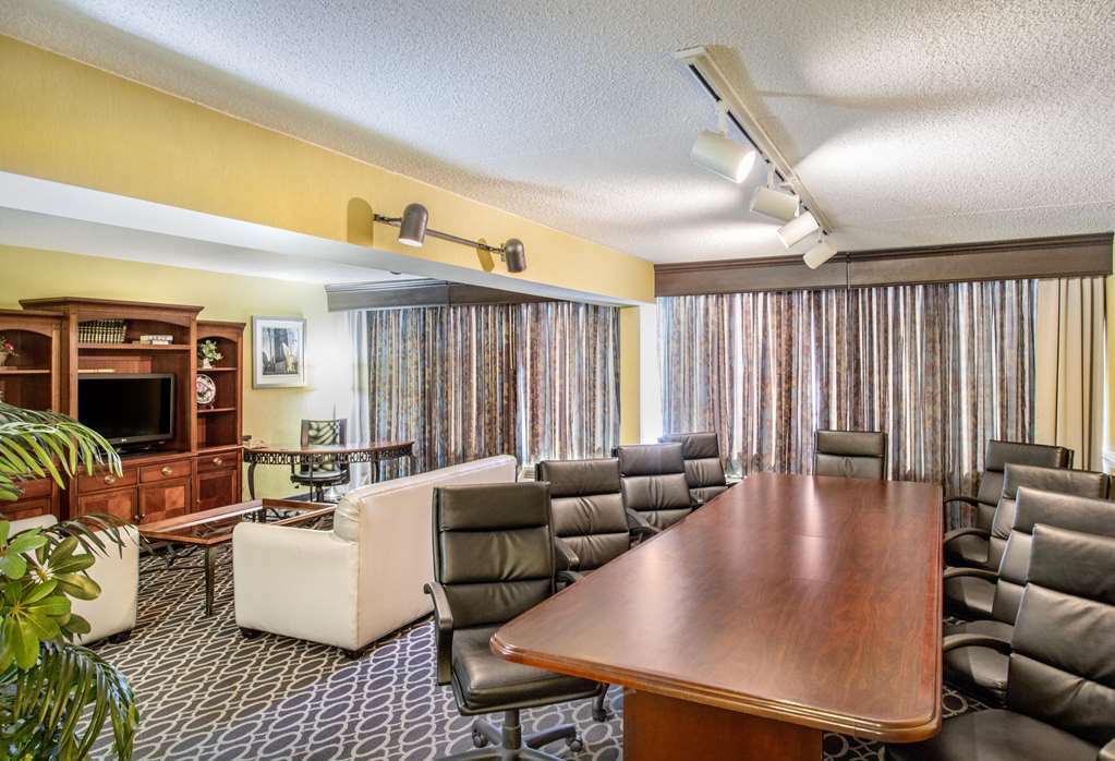 Doubletree By Hilton Richmond - Midlothian Hotel Стая снимка