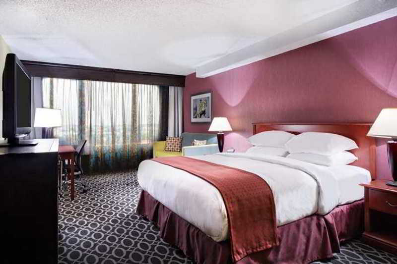 Doubletree By Hilton Richmond - Midlothian Hotel Екстериор снимка